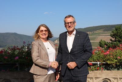 Die neue Gleichstellungsbeauftragte Elisabeth Gräff und Oberbürgermeister Thomas Feser.