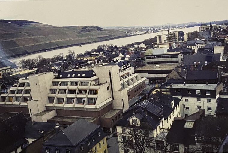 Der Karstadt von oben mit Blick auf die Wohnungen im Dachgeschoss, 1978