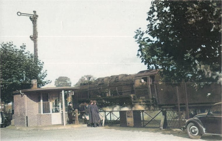 Der Bahnübergang am 14.09.1952.