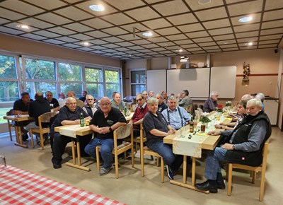 Das traditionelle Alterskameradentreffen fand in den Räumlichkeiten der Büdesheimer Feuerwache statt.